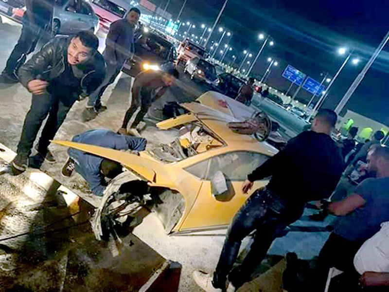 شاهد كيف انشطرت سيارة لامبورغيني لنصفين بعد تصويرها بدقائق